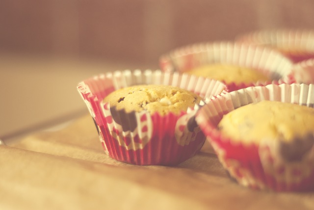Muffinki w kolorowych foremkach